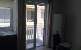 Cozy 1 Bedroom Apt Very Close To The Seaside B1B